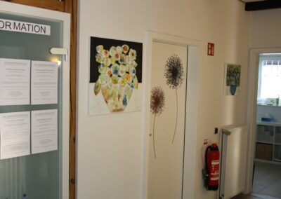 Bild #5 - Nr. 2 Schöne bunte Blüten hängt im Flur