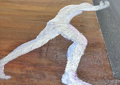 Linke Figur von unten aufgenommen